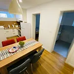 Gogalova Apartments